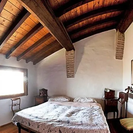 La Lepre Bianca Lantgård *