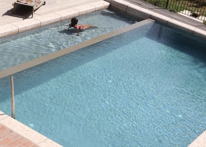 Gospodarstwo agroturystyczne La Lepre Bianca *